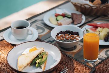 Breakfast meal