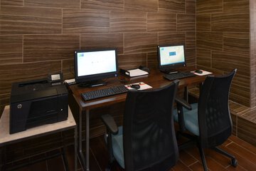 Business Center 44 of 44