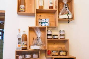 Gift shop