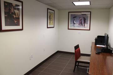 Business Center 53 of 56