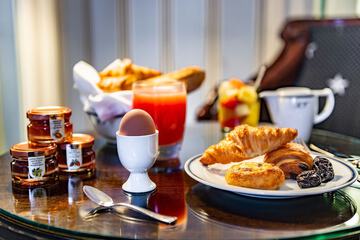 Breakfast meal