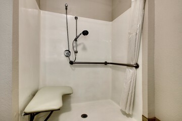 Room 13 of 46