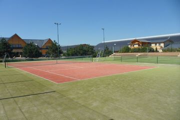 Tennis court