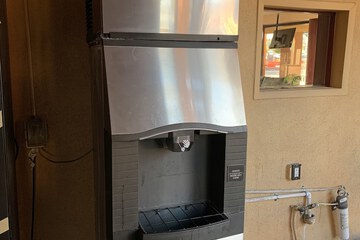 Hotel Interior 9 of 32