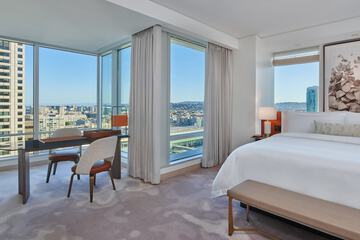 Room 53 of 91