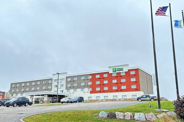 Holiday Inn Express Big Rapids by IHG