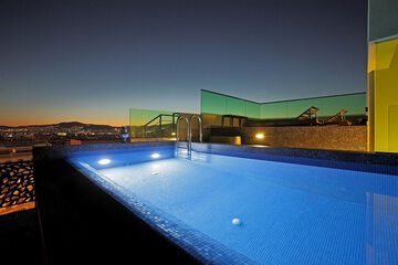 Rooftop pool