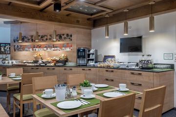 Breakfast area