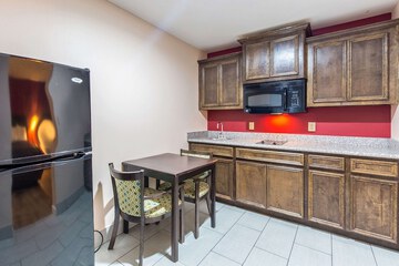 Room 9 of 24