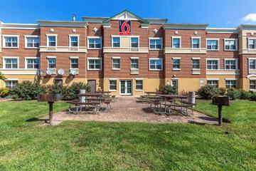 Studio 6 Extended Stay Washington D.C. Gaithersburg South MD