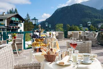 Breakfast area