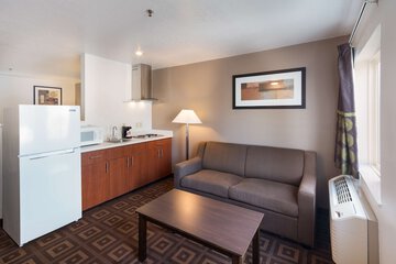 Room 25 of 39