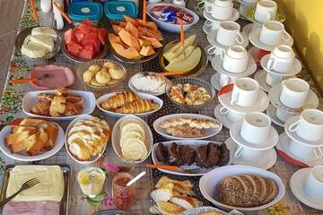 Breakfast meal