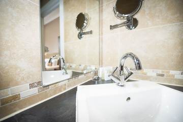Bathroom sink