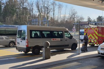 Airport shuttle