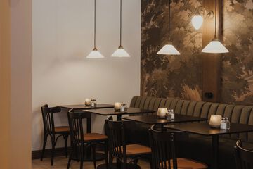 Food court