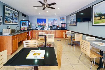 Breakfast/Coffee Service 69 of 74