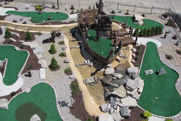 Mini-golf