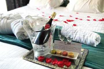 Champagne service