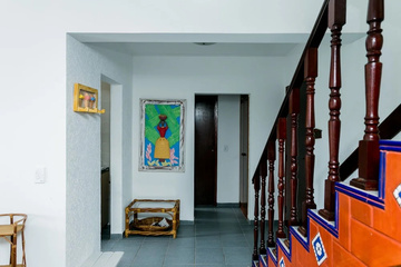 hotel_rooms