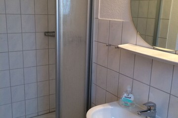 Bathroom shower