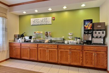 Breakfast/Coffee Service 34 of 48