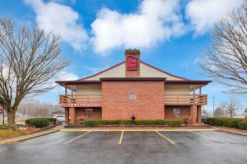 Red Roof Inn Uhrichsville