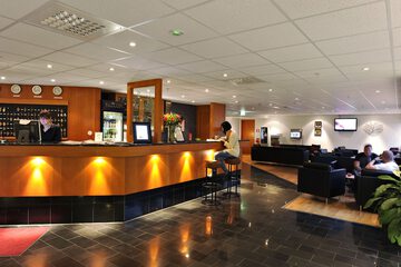 Lobby lounge
