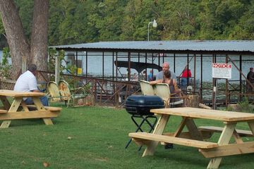 BBQ/picnic area