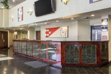 Clarion Hotel & Conference Center 2