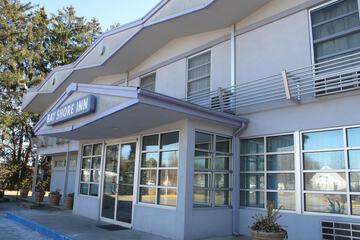 Bay Shore Inn