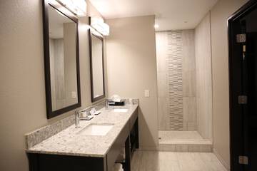 Bathroom shower