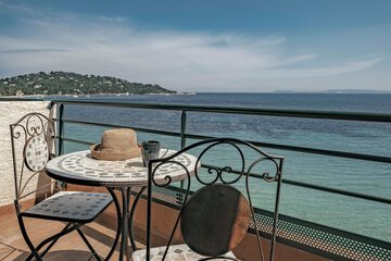 Beach/ocean view