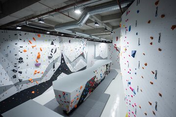 Rock climbing wall - indoor