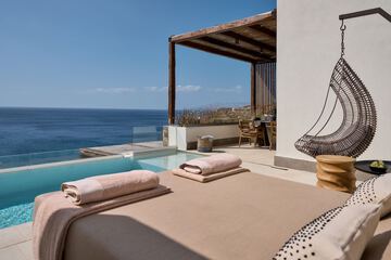 Private pool