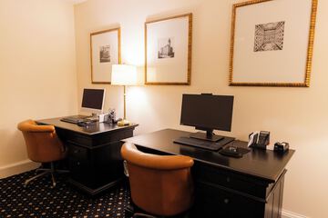 Business Center 87 of 87