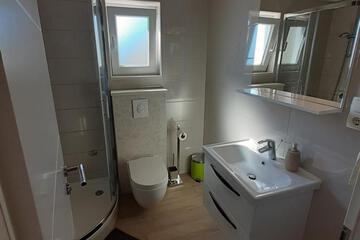 Photo 51