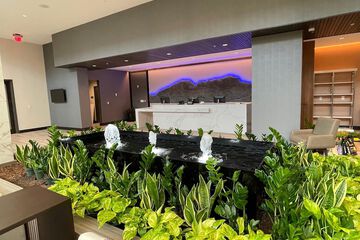 Check-in/check-out kiosk