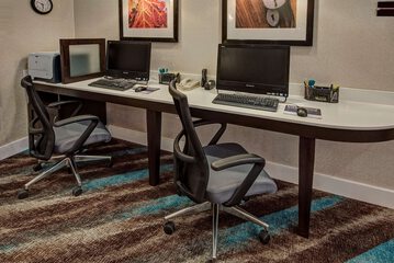 Business Center 36 of 37