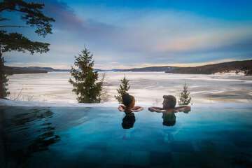 Infinity pool