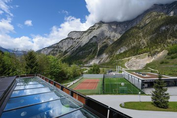 Tennis court