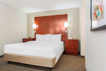 Room 13 of 25