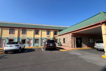 Quality Quarters Inn