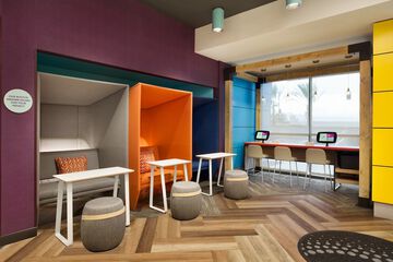 Hotel Interior 8 of 30