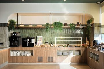 Breakfast buffet