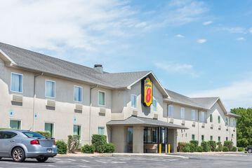 Super 8 by Wyndham Hagerstown / Halfway Area