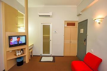 Photo 18