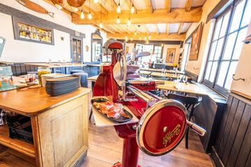 Cafe