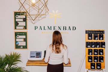 Check-in/check-out kiosk