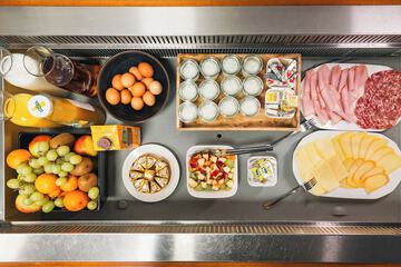Breakfast buffet